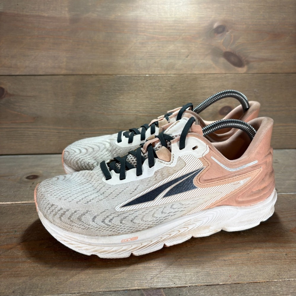 Altra Torin 6 Womens size 7 shoes beige Mesh Lace Up Running sneakers
